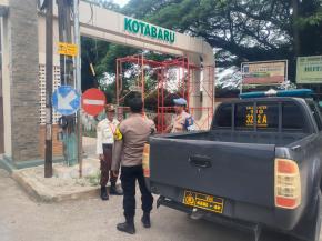 Jelang Pilkades Patroli Polsek Kotabaru Sambangi Pemukiman Warga Cegah Hoax