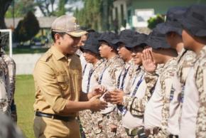 Bupati Cianjur dr. Wahyu Buka Secara Resmi Pendidikan Pembentukan Karakter dan Bela Negara bagi Perangkat Desa 2025