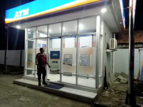 Melalui kegiatan Patroli Prekat, Anggota Polsek Batujaya Ciptakan Keamanan di Bank BRI Unit Batujaya