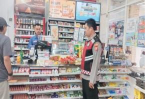 Giat Patroli Perekat Supermarket Alfamart Gempol Guna Antisipasi Kejahatan