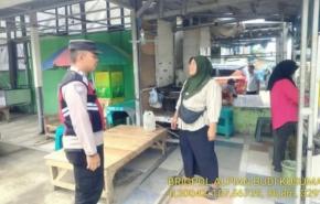 Brigadir Alpian Prekat Polsek Banyusari Sosialisasikan Bahaya TPPO