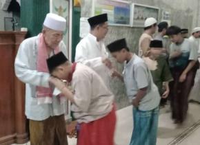 Ramadhan Berbagi, DKM Masjid Al Muhsin Jatibaru Gelar Santunan Anak Yatim & Kaum Dhuafa