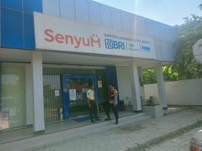 Anggota Polsek Batujaya Himbau Scurity Bank BRI Unit Batujaya