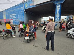 Komitmen Satlantas Polres Karawang, Berikan Pelayanan Prima melalui Giat Gatur Lalin