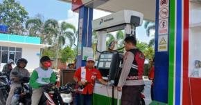 Upaya Anggota Polsek Lemahabang Sosialisasikan Layanan Call Center 110 Di Obyek Vital di Wilayah Hukum Binaan