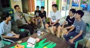 Bhabinkamtibmas Desa Cimshi Himbau Remaja Hindari Tawuran dan Permainan Slot