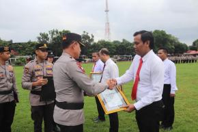 Penghargaan untuk 13 Personel, Wakapolda NTB: Prestasi Harus Jadi Budaya Kerja Polisi