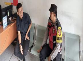 Personil Polsek Tegalwaru Patroli Siang Sambang Kantor FIF Loji Imbau Humanis Waspada