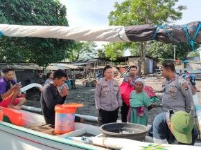 Polisi Sambangi Nelayan Bintaro, Perkuat Sinergi Jaga Kamtibmas Pesisir