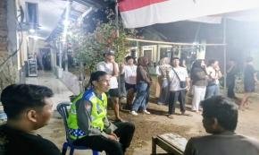 Eratkan Kedekatan dengan Masyarakat, Bhabinkamtibmas Gelar Sambang Dialogis ke Lingkungan Dusun Sukawargi