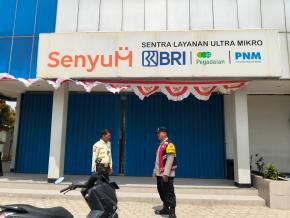 Kanit Sabhara Batujaya Ciptakan bersama Anggotanya Ciptakan Keamanan Bank BJB Unit Batujaya