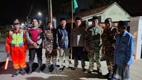 Kapolsek Pakisjaya Bersama Anggota Laksanakan Giat Patroli Malam Di Wilayah Hukum Polsek Pakisjaya Polres Karawang