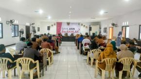 Kapolsek Klari Ingatkan Waspada Banjir di Tengah Curah Hujan Tinggi, Dorong Ketahanan Pangan Lewat Penanaman Jagung Serentak