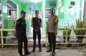 Bhabinkamtibmas Polsek Telukjambe Gelar Patroli Perintis, Sasar Security Perum Sirnabaya Indah