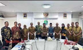 Bupati Subang Reynaldy Putra Andita Budi Raemi Hadiri Rapat Evaluasi Kinerja BLUD RSUD Subang Semester I Tahun 2025 