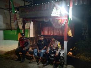 Patroli Polsek Rengasdengklok Ajak Petugas Ronda Sama-Sama Cegah Gangguan Kamtibmas