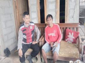 Bripka Satim.Anggota Prekat Polsek Banyusari Sosialisasikan Bahaya TPPO