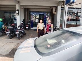 Bhabinkamtibmas Polsek Klari Monitoring Pengawasan di SPBU Desa Duren