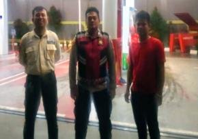 Upaya Personel Polsek Lemahabang Sosialisasikan Layanan Call Center 110 Di Obyek Vital