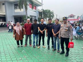 Personil Polsek Tegalwaru Patroli Siang Sambang Kantor Desa Cintalanggeng Edukasi Warga Peduli Kamtibmas