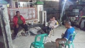 Bhabinkamtibmas Polsek Klari Sambangi Ronda Malam