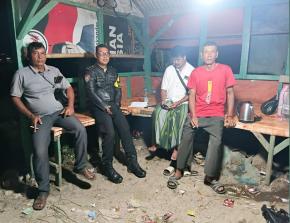 Polisi Gelar Patroli Dialogis ke Lingkungan Warga, Pelihara Kamtibmas di Telukjambe Timur