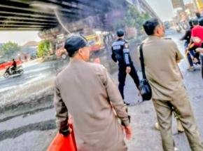Wajah Baru Bawah Flyover Cikampek Mulai Ditata, Pemkab Karawang Kebut Bersihkan Sisa Bangunan Liar