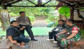 Personil Polsek Jatisari Patroli Dialog Sambang Kantor Desa Cirejag