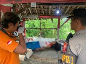 Wanita Tanpa Identitas Ditemukan Tak Bernyawa di Pos Ronda Karawang Kulon