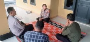 Kapolsek Telukjambe Barat Silaturahmi Kamtibmas Ke Kepala Desa Mekarmulya