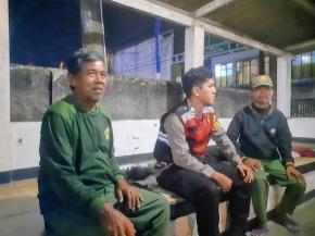 Bhabinkamtibmas Polsek Telagasari Atur Jadwal Ronda Bersama Warga, Cegah Gukamtibmas di Lingkungan Masyarakat

