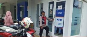 Patroli Presisi Rutin Siang tadi, Polsek Tempuran Pantau Keamanan Obvit Perbankan.