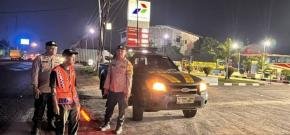Patroli PREKAT Polsek Jatisari Sambangi SPBU Jatisari, Antisipasi Gangguan Kamtibmas Dini Hari