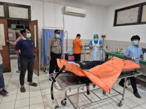 Pamapta III Polres Karawang Lakukan Cek TKP Penemuan Mayat di Apartemen PP Urban Town