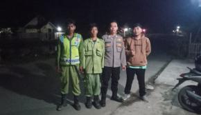 Patroli Malam anggota Polsek Cibuaya Polres Karawang untuk mencegah gangguan Kamtibmas di wilayah hukum polsek cibuaya.