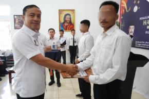 Rutan Kelas I Depok Laksanakan Pemberian Remisi Khusus Natal Tahun 2025 bagi 28 Warga Binaan Pemasyarakatan Beragama Nasrani