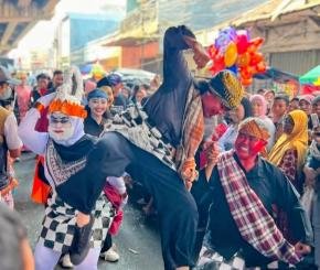 Pawai Kreatif Semarakkan HUT ke-81 RI di Pamanukan, Warga: Momentum Perkuat Persatuan dan Kebanggaan Bangsa