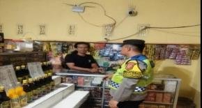 Tak.Kenal Lelah, Prekat Polsek Banyusari Gelar Razia Miras Demi Ciptakan Situasi Kamtibmas Kondusif