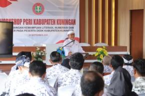 PGRI Kuningan Gelar Workshop, Bupati Dian Rachmat Yanuar : Pentingnya Literasi, Numerasi, dan Karakter bagi Peserta Didik
