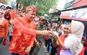 Harmoni di Bulan Suci, Tri Adhianto Hadiri Kirab Cap Go Meh di Kelenteng Hok Lay Kiong