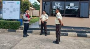 Personel Polsek Lemahabang Sosialisasikan Layanan Call Center 110 Kepada Satpam Obyek Vital