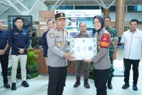 Jelang Lebaran, Kapolda NTB Bersama Forkopimda Tinjau Pergerakan Penumpang di Bandara Internasional ZAM