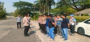 Kapolsek Klari Pimpin Apel Pengamanan Penilaian Aset Jaminan Grup Texmaco di PT Asia Pacific Fiber