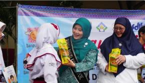Siswa SDN Sukatani 4 Kota Depok Kumpulkan Ratusan Liter Mijel, Cing Ikah: Tumbuhkan Rasa Sosial dan Mandiri