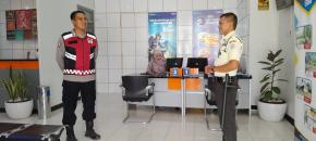 Guna Antisifasi C3 dan Guankamtibmas, Personil Polsek Tempuran Res Karawang, Periksa Fasilitas Perbankan.