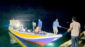 Diterjang Arus Kencang, KMN Putri Novi Kandas di Perairan Gili Banta, Lima ABK Berhasil Dievakuasi Selamat