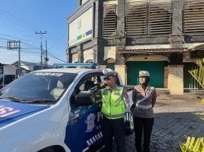 Cegah Lakalantas, Ditlantas Polda NTB Gencarkan Penerangan Keliling di Kota Mataram