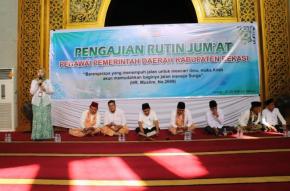 Lewat Pengajian Rutin, Pj Sekda Kabupaten Bekasi Ida Farida Tegaskan ASN Berikan Public of Service Cepat Tanpa Mempersulit
