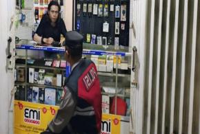 Jaga Kondusifitas Personil Polsek Tegalwaru Giat Patroli Dinihari di Wilayah Desa Cintawargi