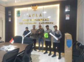 Bhabinkamtibmas Polsek Kotabaru Bagian Saran Kontak Kepada Warga Desa Binaan